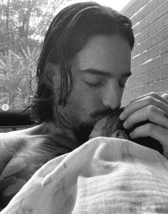 Ya nació la hija de Maluma, así lo anunció el cantante