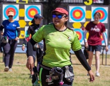 Alista Dafne Quintero maletas para Paris 24