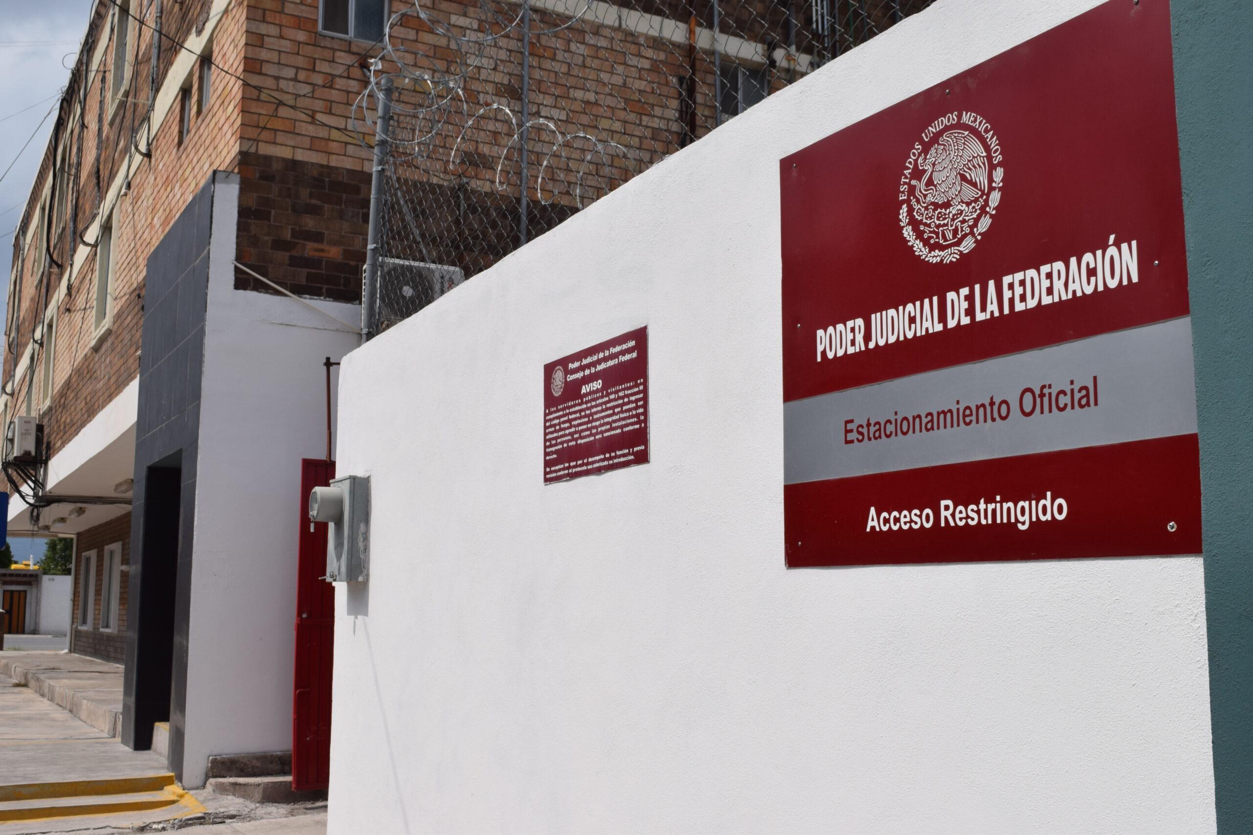 Se ampara estudiante de Universidad de Durango