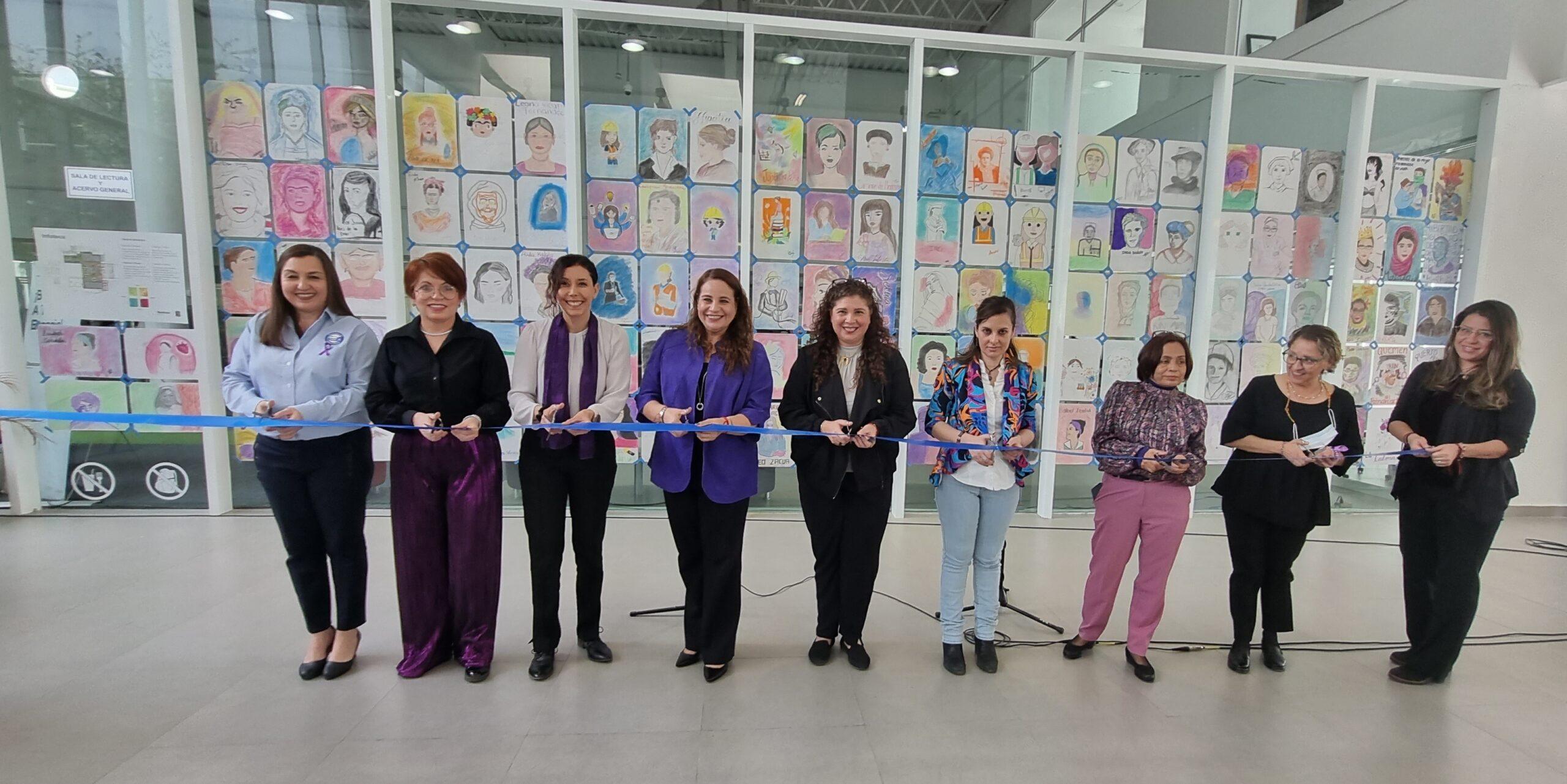Inaugura UAdeC la expo: Mujeres trazando historia