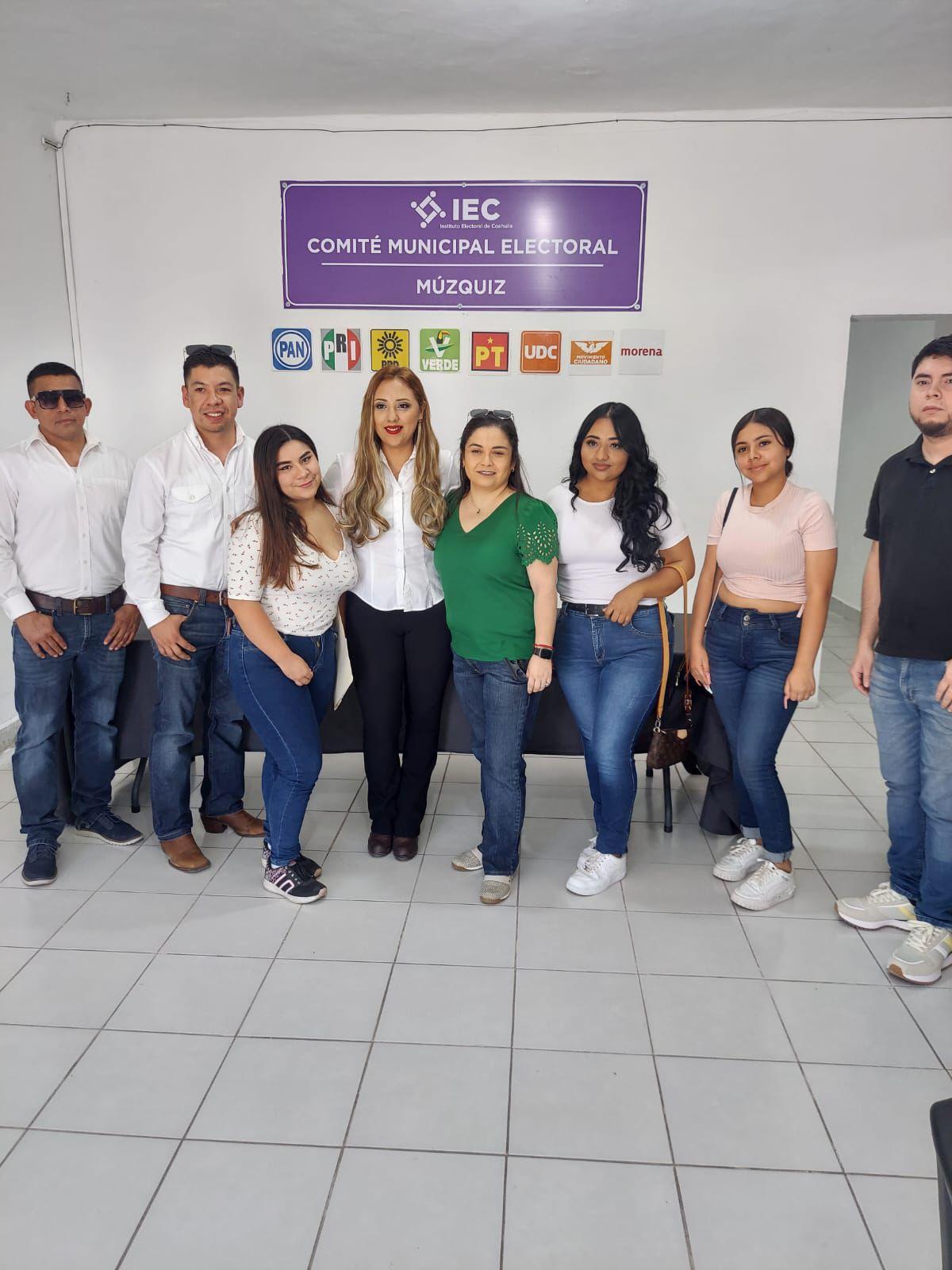 Va Elizabeth por Múzquiz; representa al Partido Verde