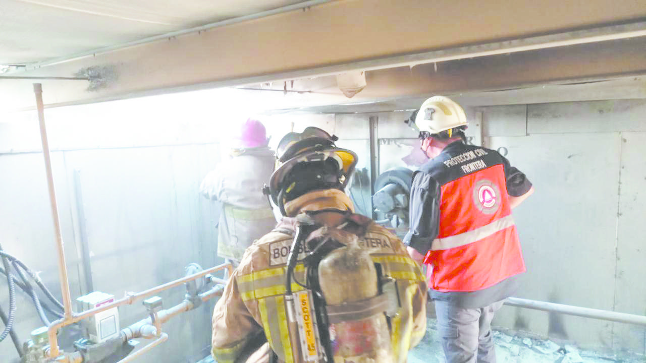 Contienen PC y Bomberos Frontera, conato de fuego