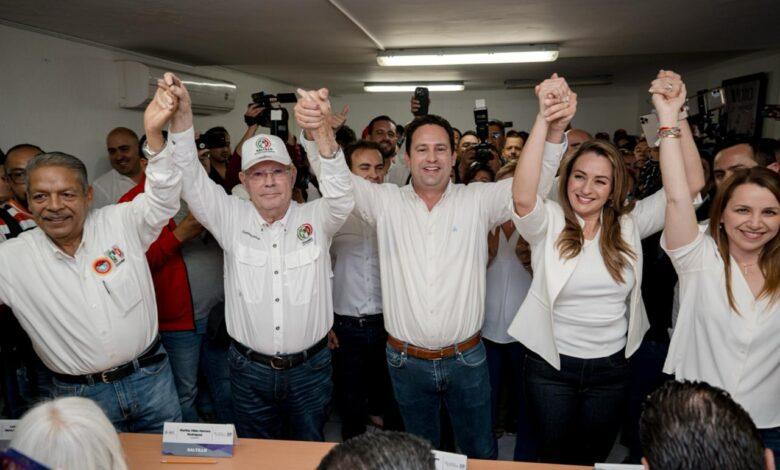 Se registra Díaz como candidato por Saltillo