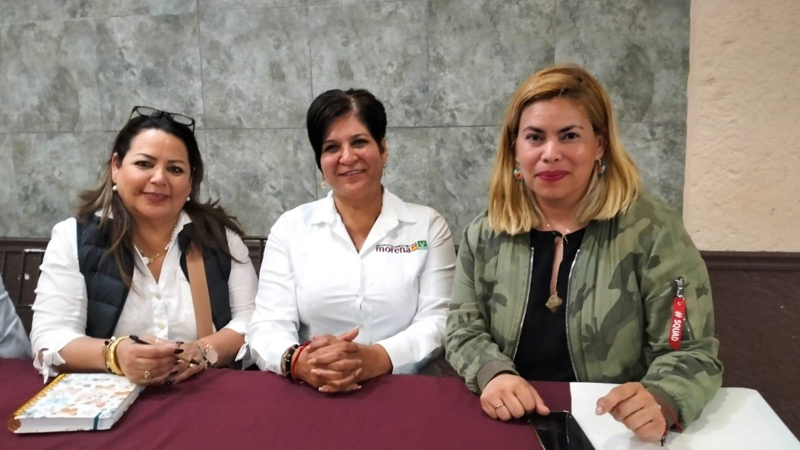 Es Davis coordinadora de Laura Oyervides