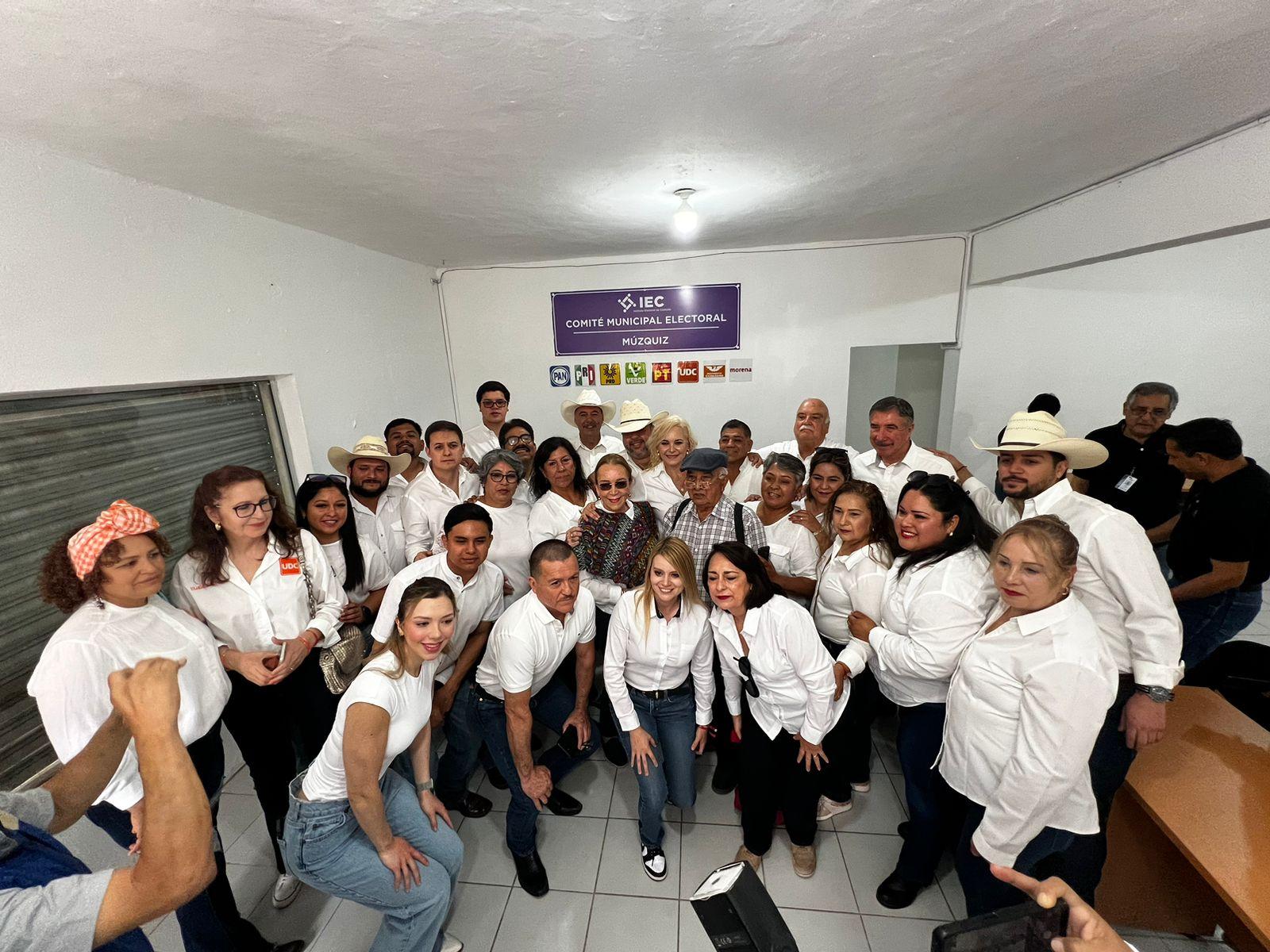 Va Laura por pueblo mágico de Múzquiz