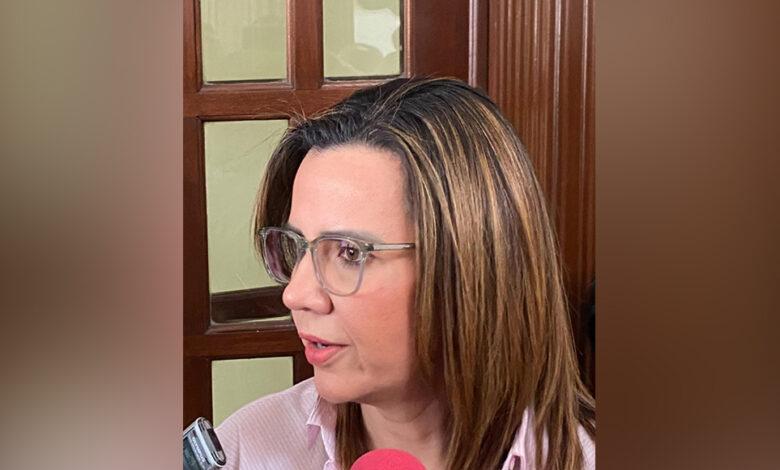 Menores de edad no pueden tener licencia