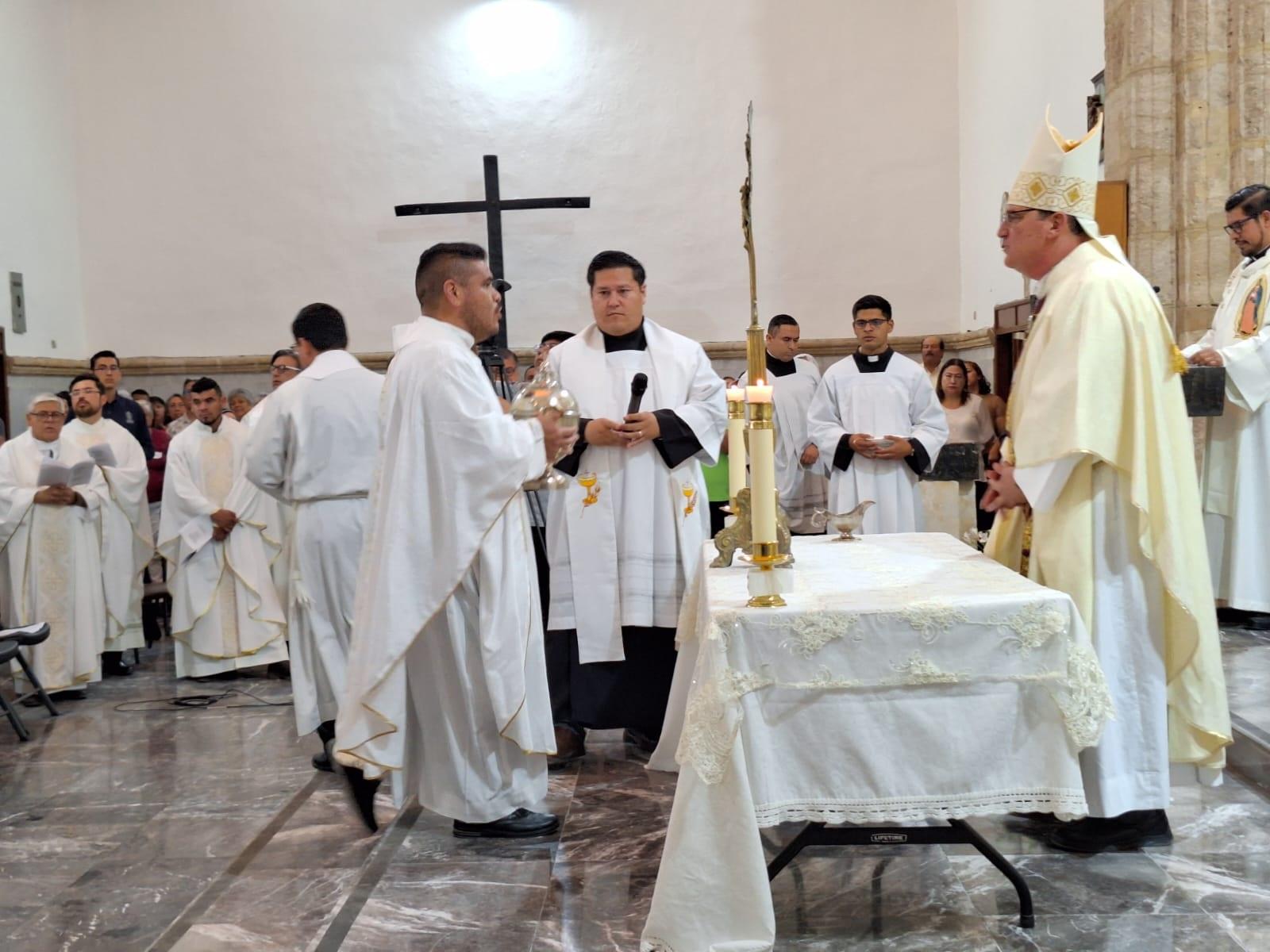 Preside en Monclova Obispo Misa Crismal