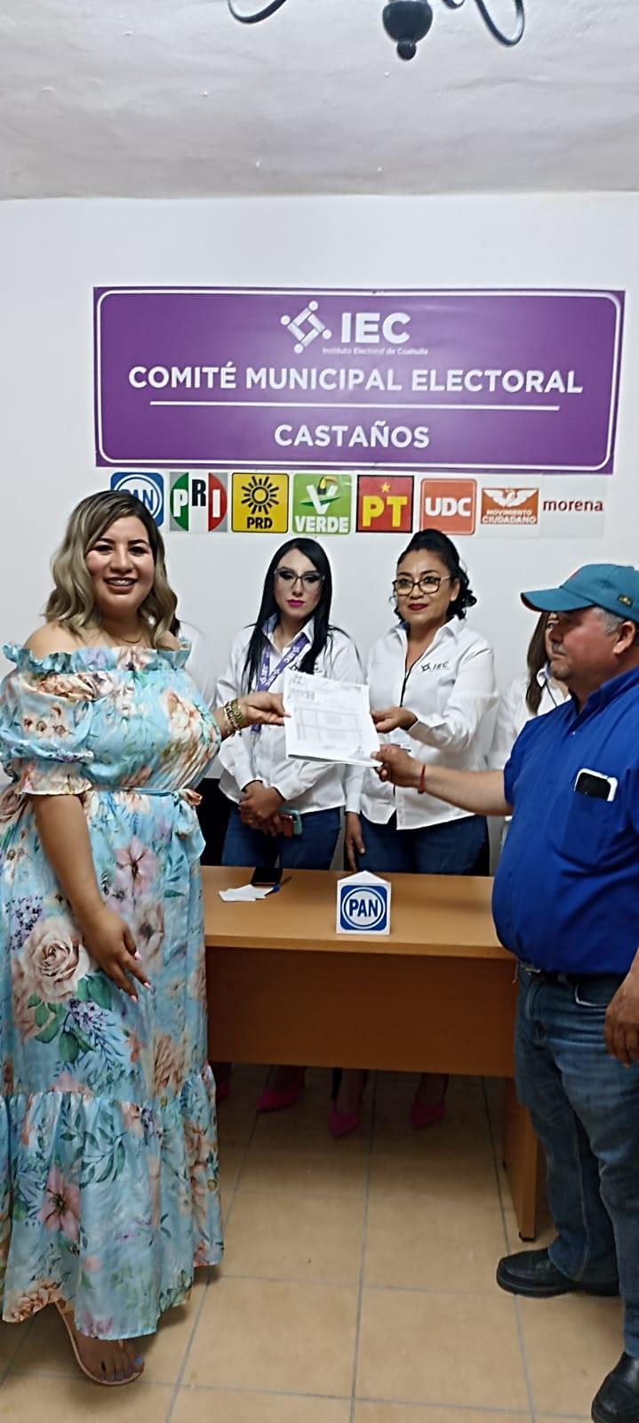 Va Patsy Guajardo en Castaños por AN 