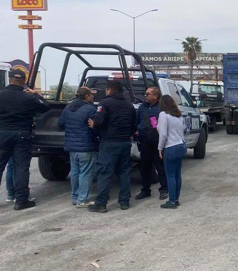 Vuelca mujer en la Saltillo-Monterrey