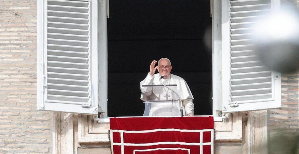 Papa Francisco pide a Ucrania “izar la bandera blanca” y negociar con Rusia “antes de que la situación empeore”