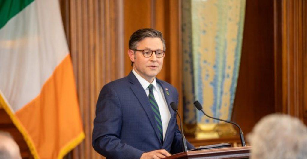 Presidente de la Cámara de Representantes acusa a AMLO de “mimar” a los cárteles y buscar que EU financie la migración