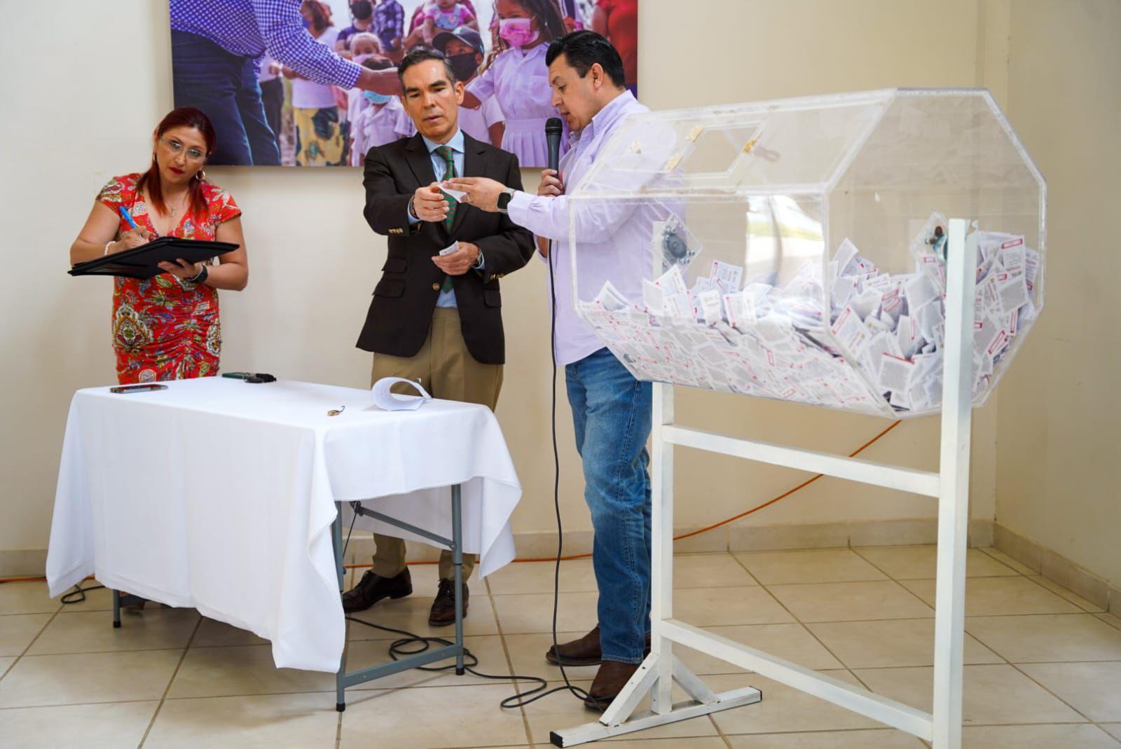 Anuncia Ramos lista de Ganadores