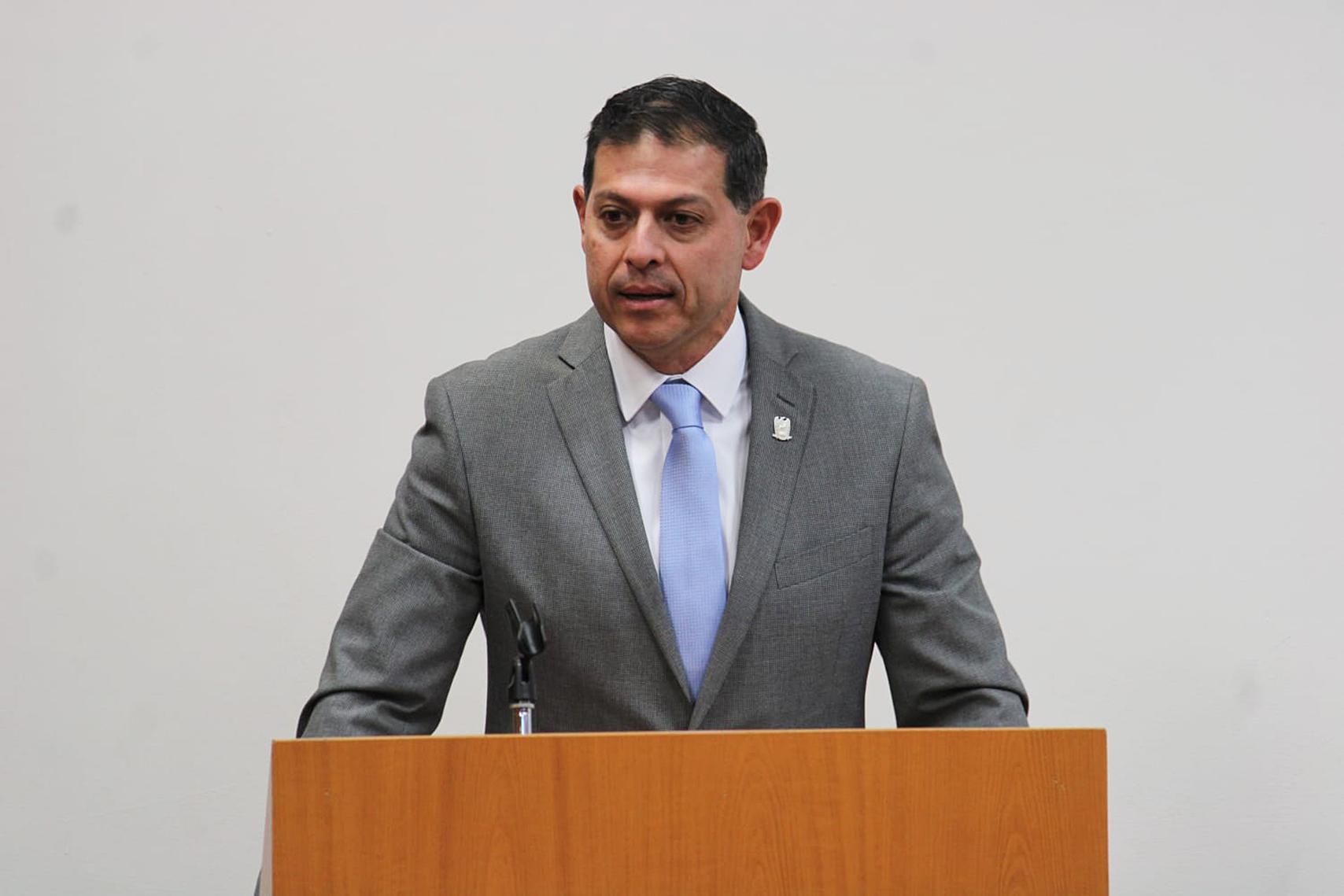 Toma Protesta el Dr. Enrique Díaz Palomares como Director de la Facultad de Odontología de la Unidad Torreón