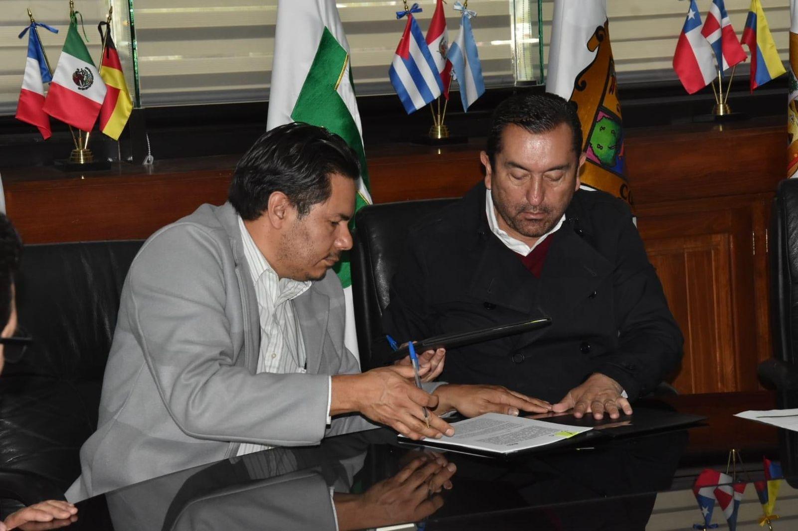 Signan acuerdo de trabajo UTC y IEC