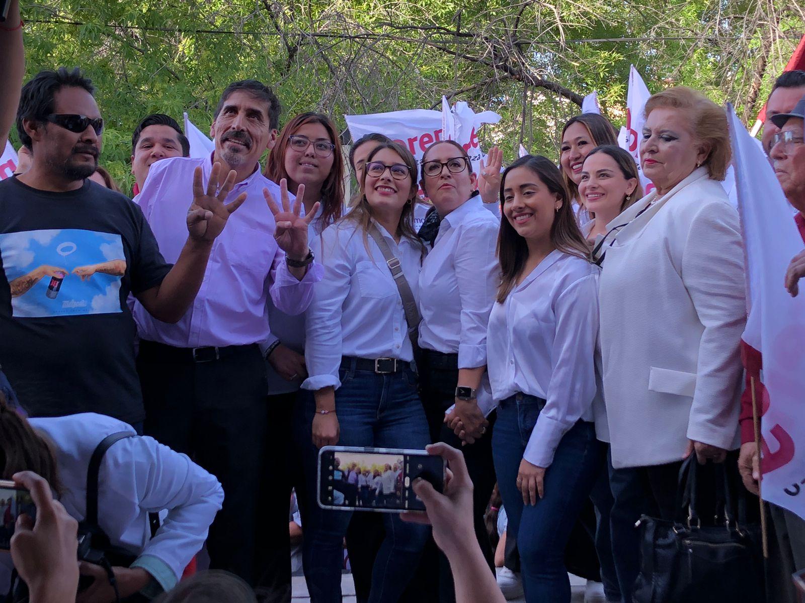 Registra candidatura Claudia Garza del Toro