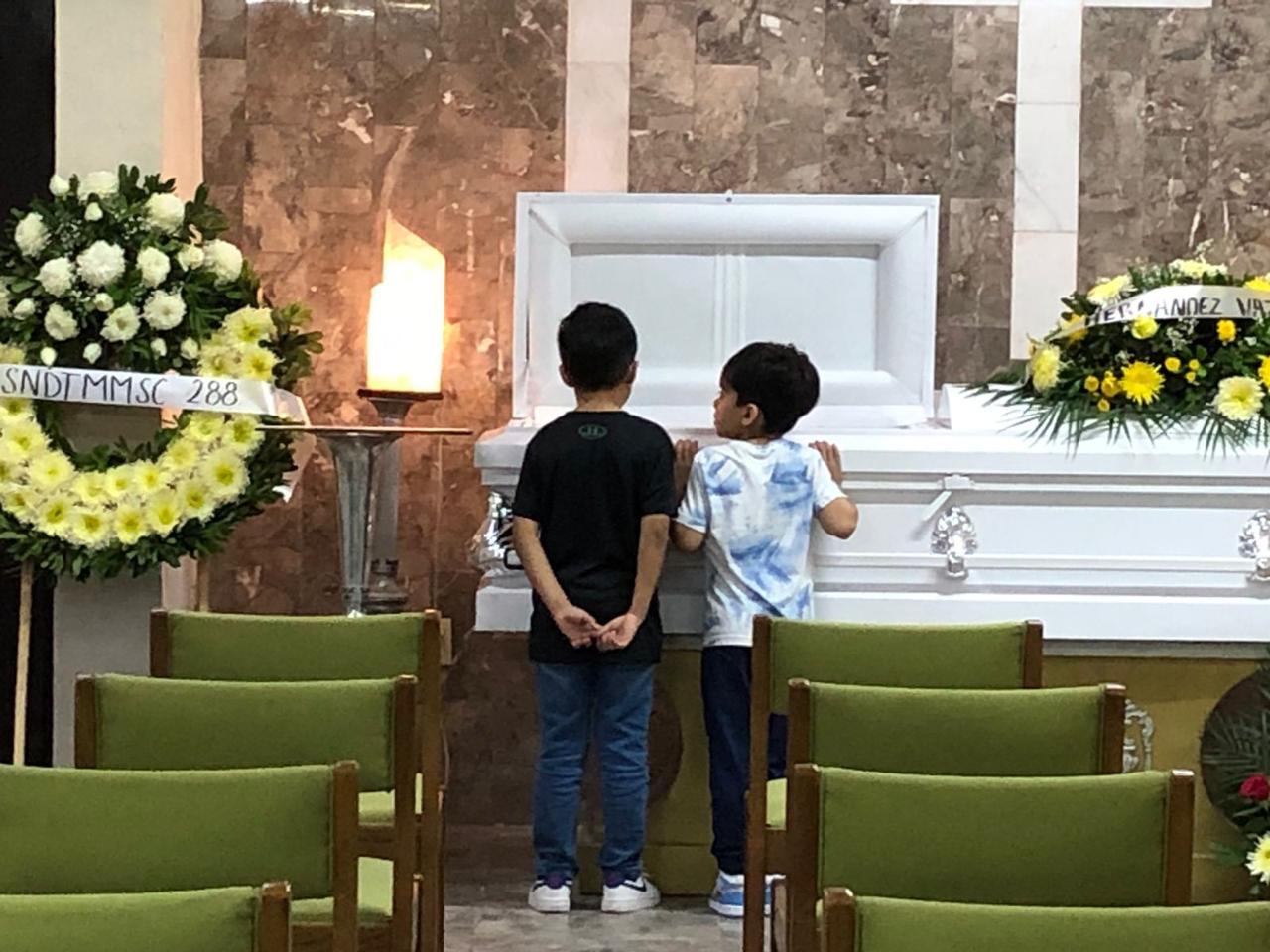 “Descansas en paz… te amo mi niño bello”
