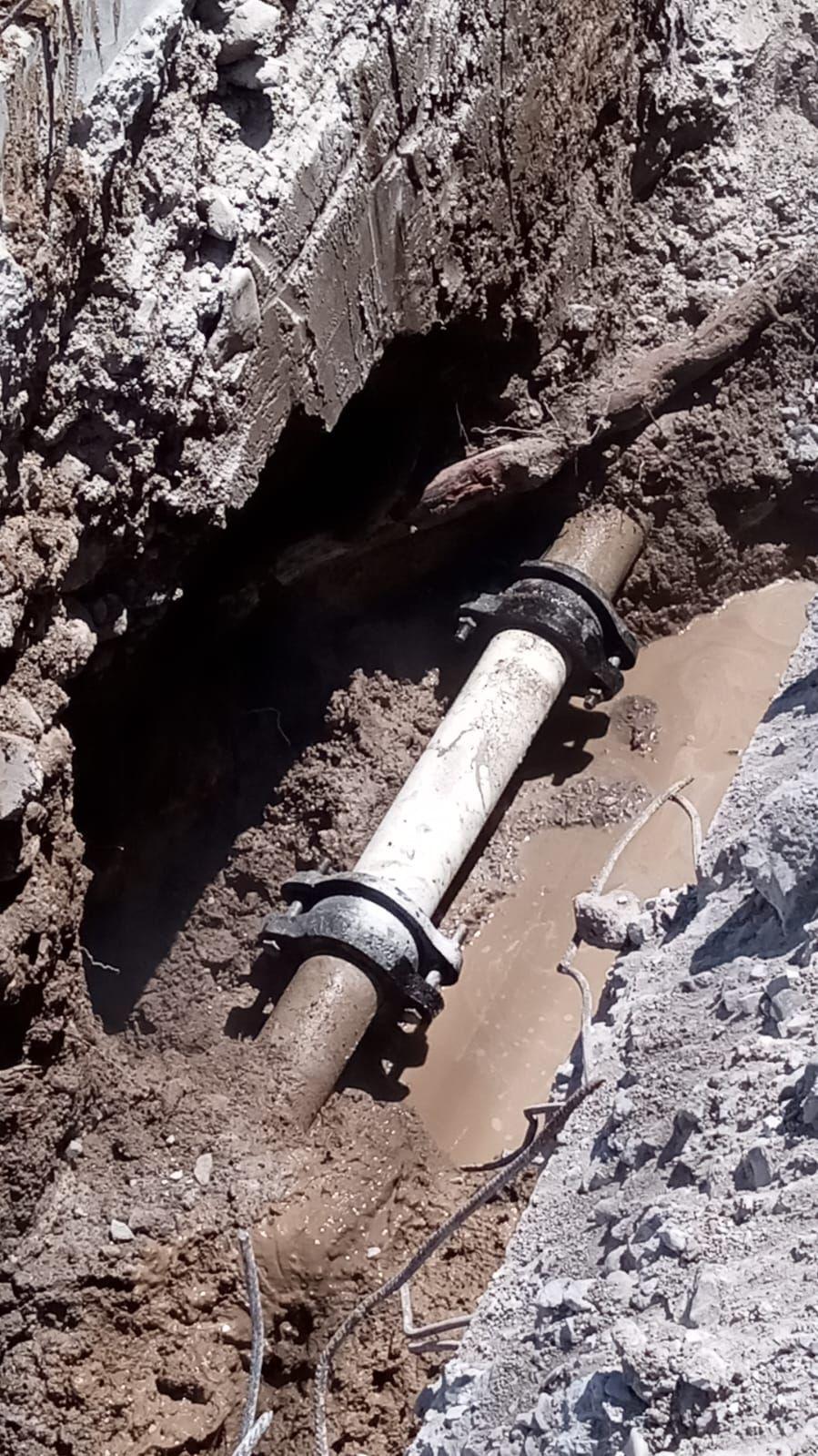 Provoca una fuga de agua unidad de carga pesada