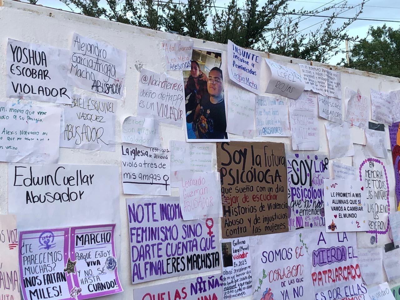 Retiran de plaza Magisterio el “Muro de la Vergüenza”