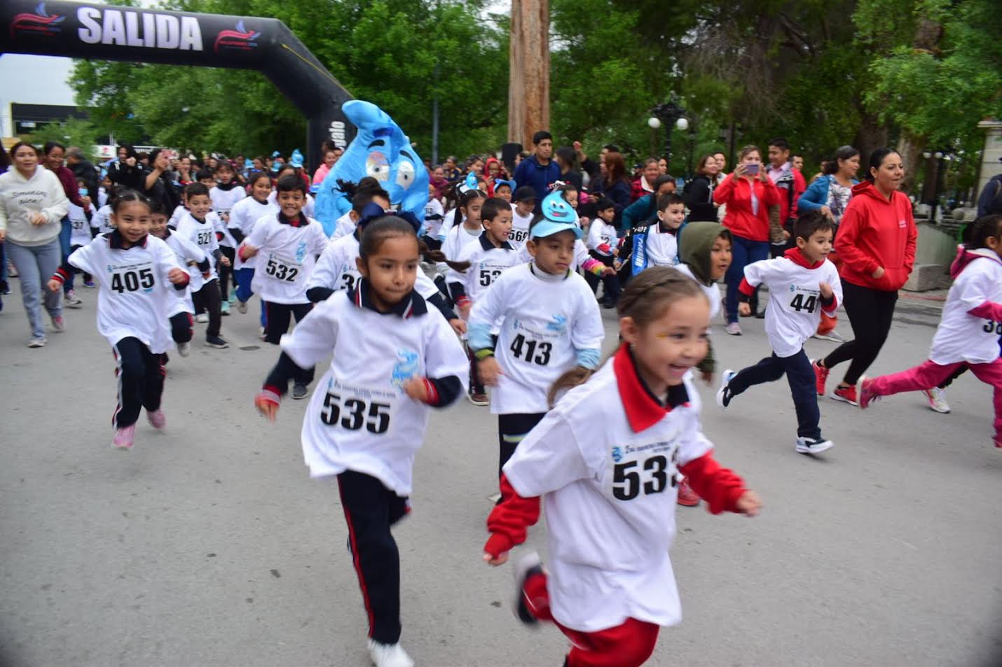 Gran éxito carrera infantil en San Buena
