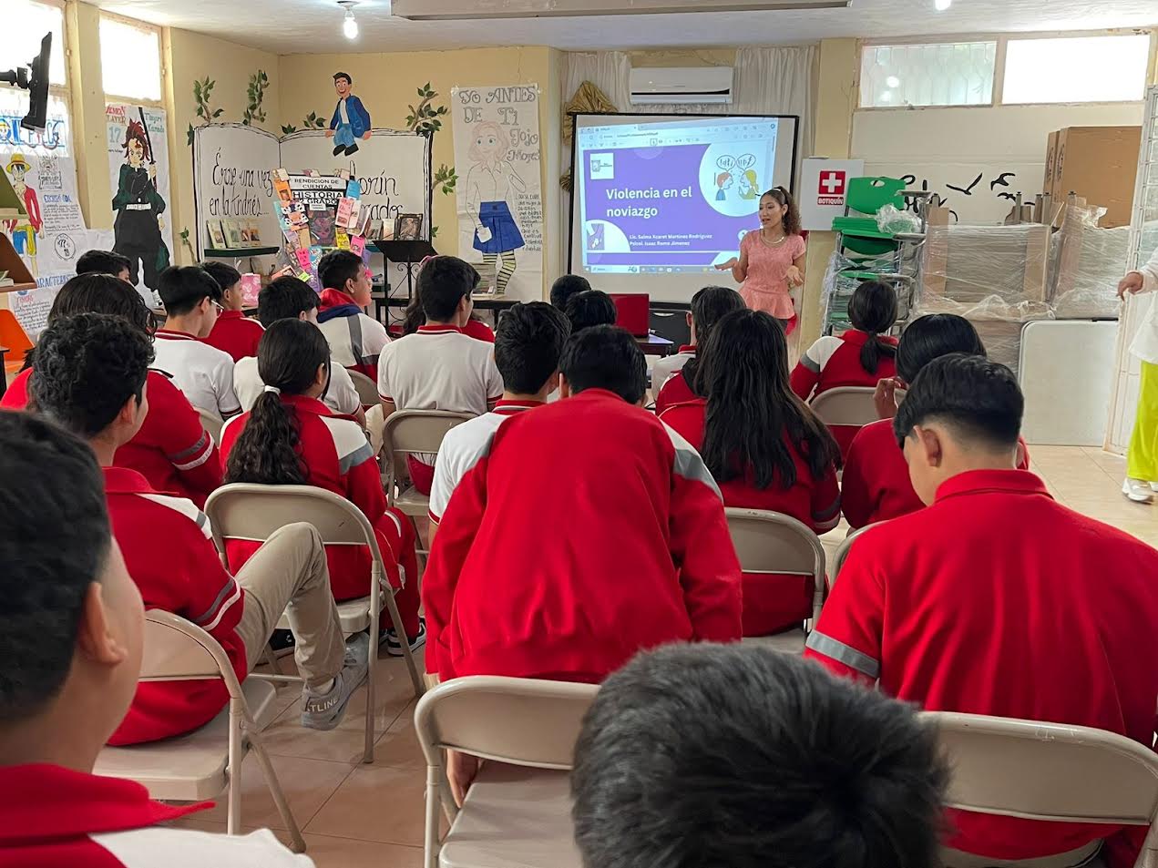 Imparte DIF pláticas para adolescentes