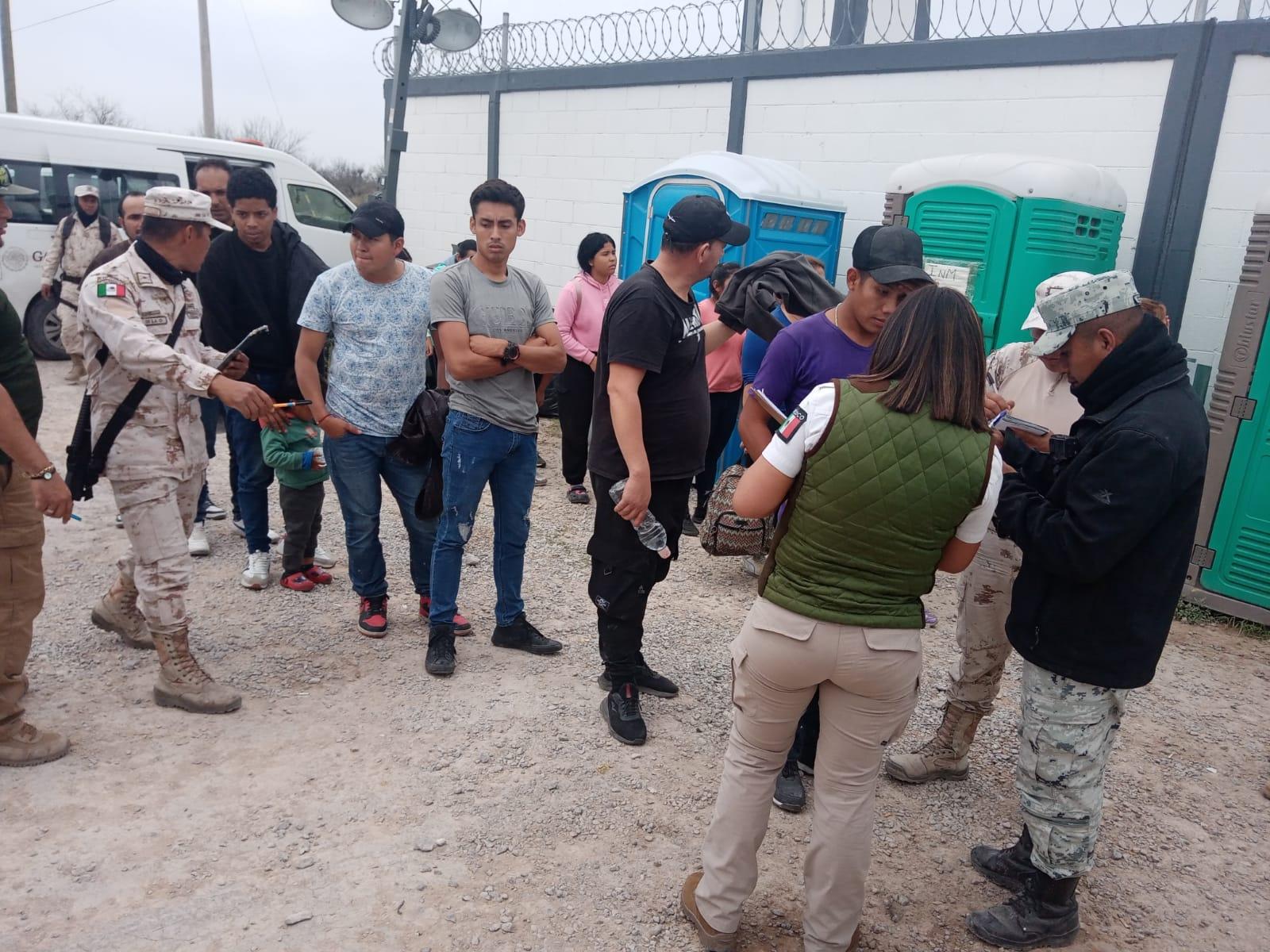 RESCATA SEDENA A 100 MIGRANTES