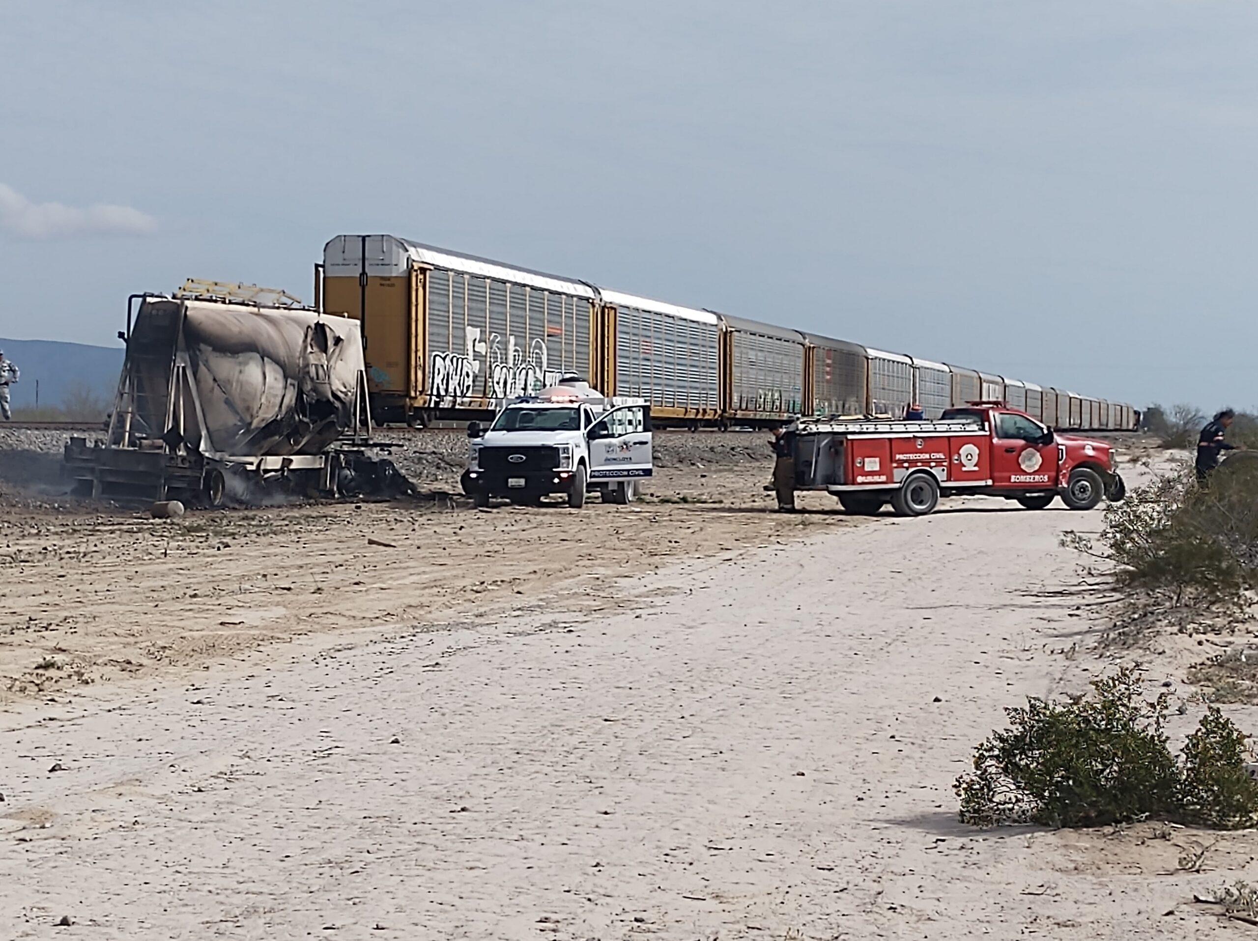 Se incendia tráiler impactado por tren
