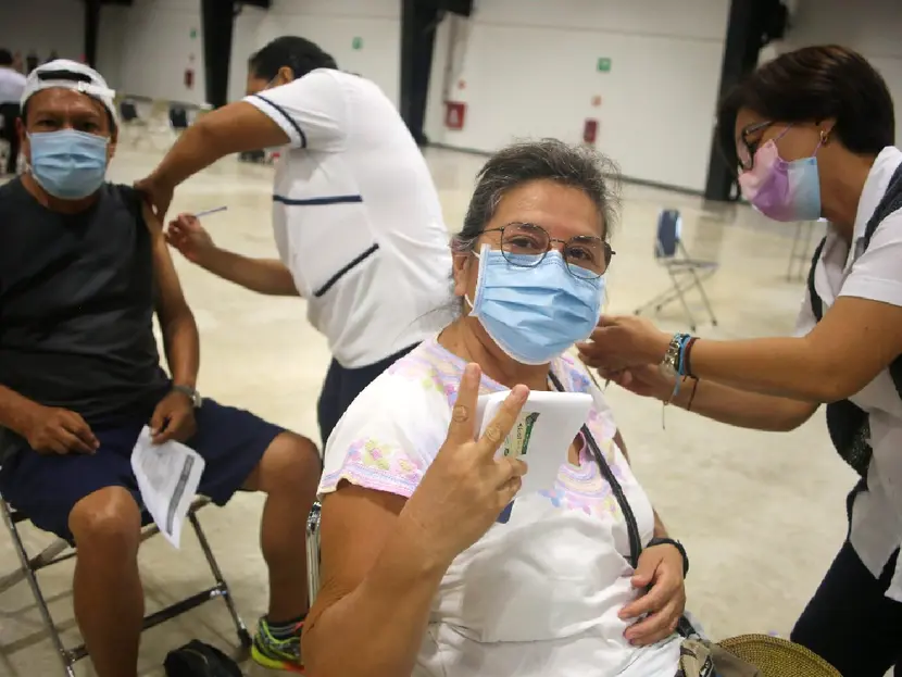 Campaña de vacunación contra covid e influenza termina en 20 días