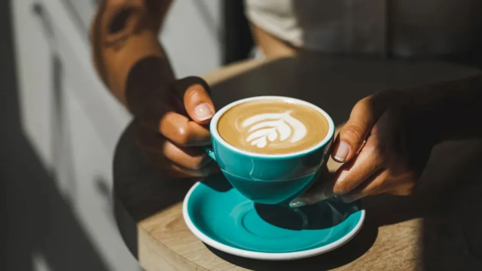 Tostado, oscuro y peligroso: ¿qué es la intoxicación por cafeína y cuáles son sus síntomas?