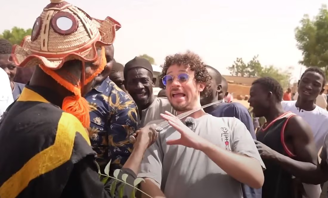 VIDEO: Luisito Comunica vive momento de terror en barrio de Nigeria; «vi mi vida pasar»