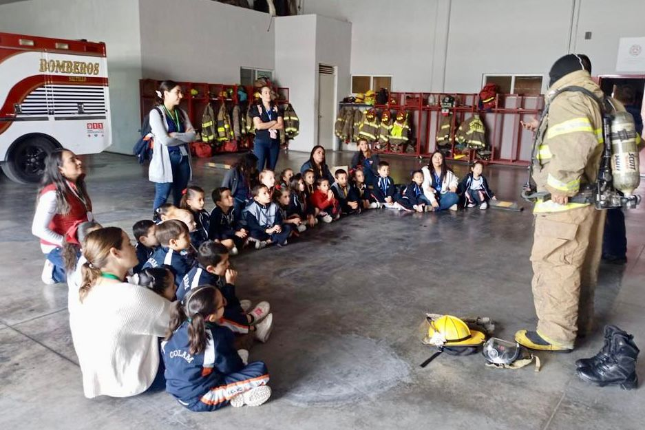 Capacita Bomberos de Saltillo a niñez y juventud en prevención de incendios