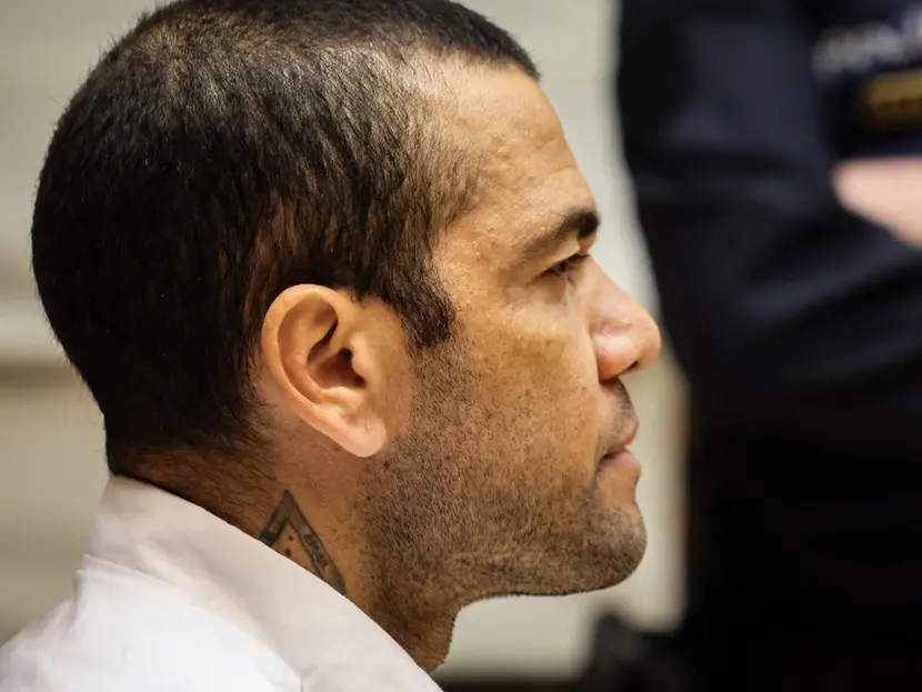 Dani Alves saldrá de la cárcel; le otorgan libertad bajo fianza