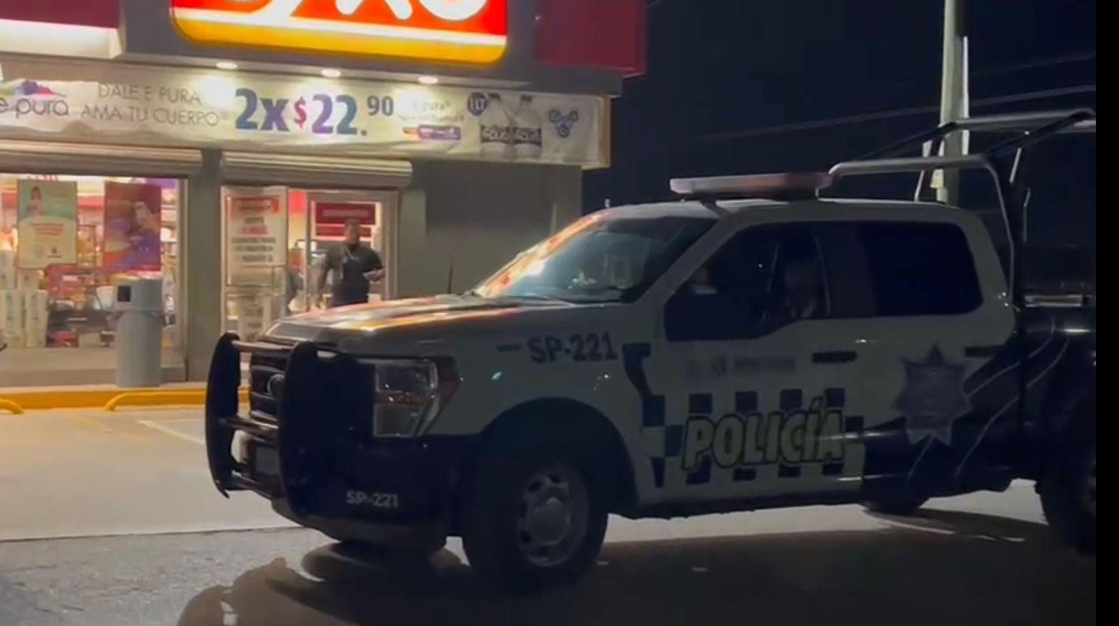 Con arma blanca asalta miscelánea