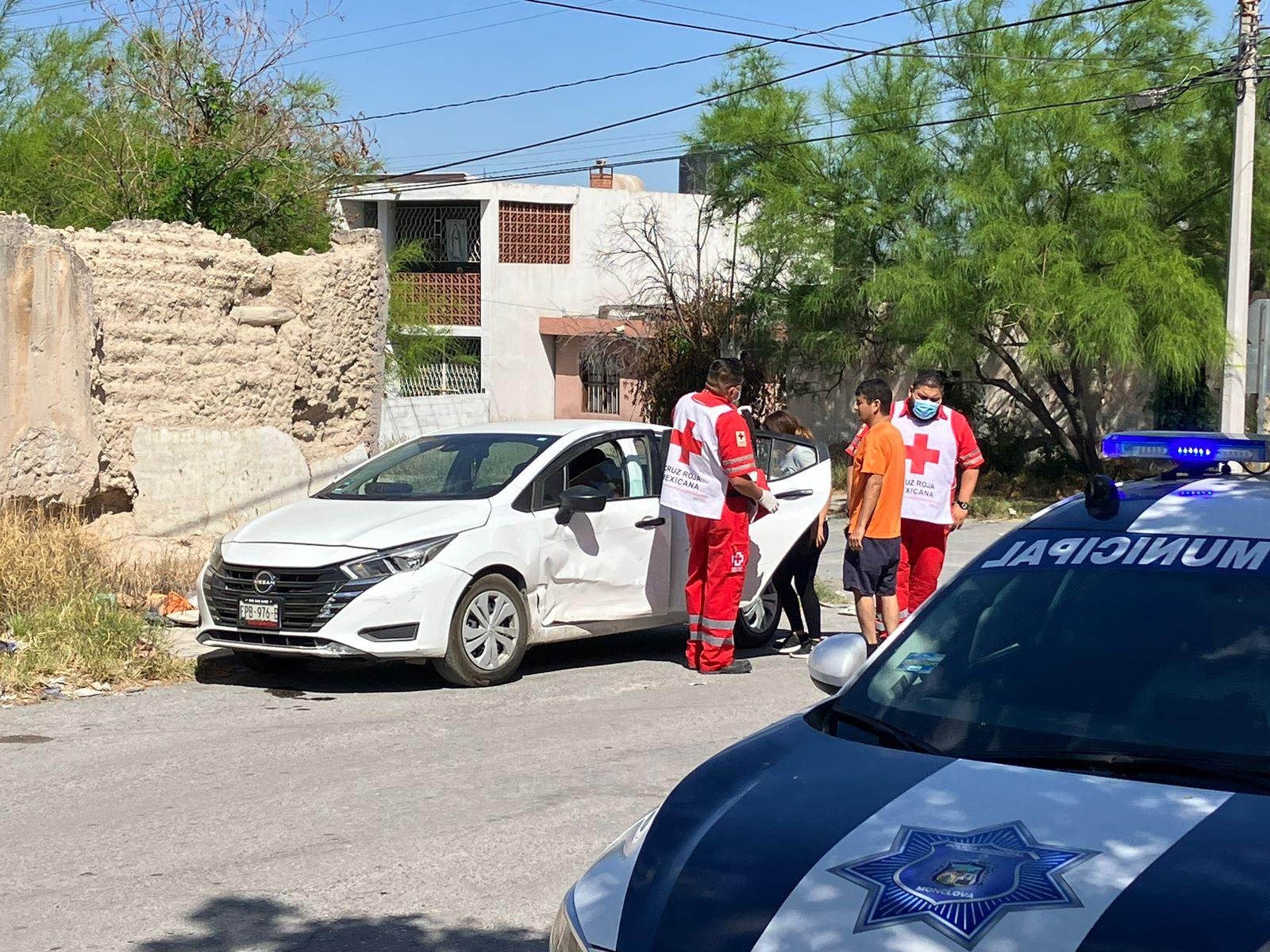 No respetó el alto y causa fuerte choque