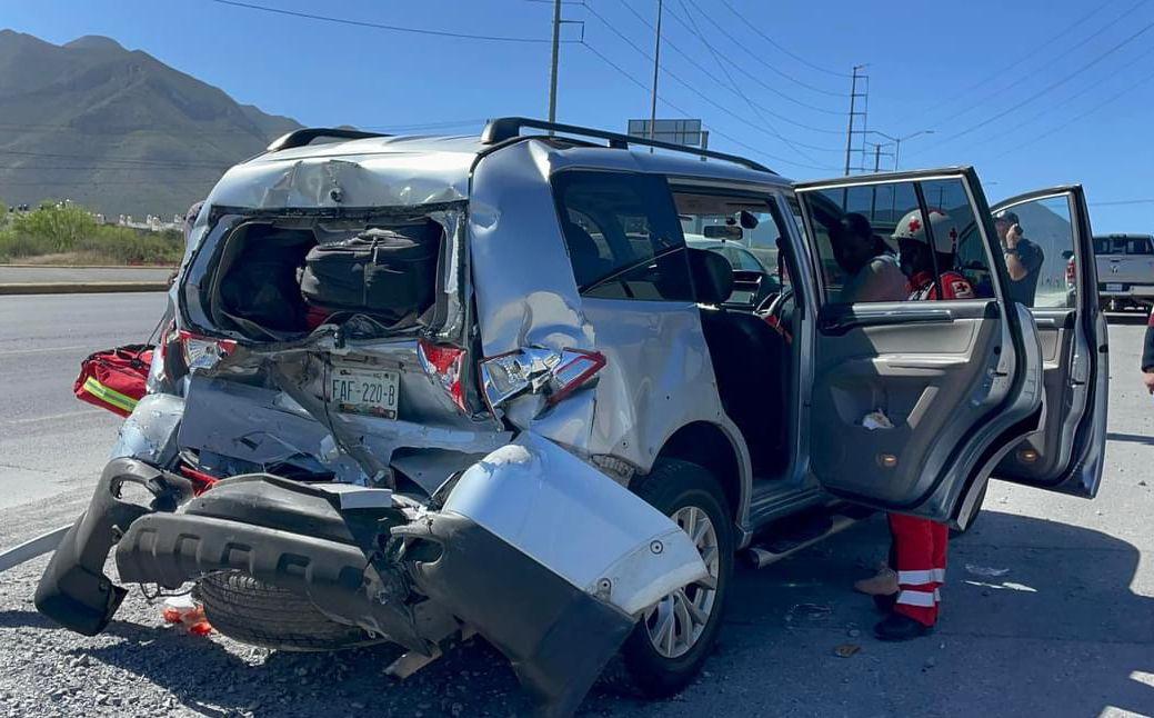 Deja 13 heridos accidente vial