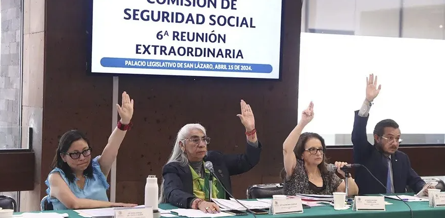 Aprueban tomar saldos de Afores