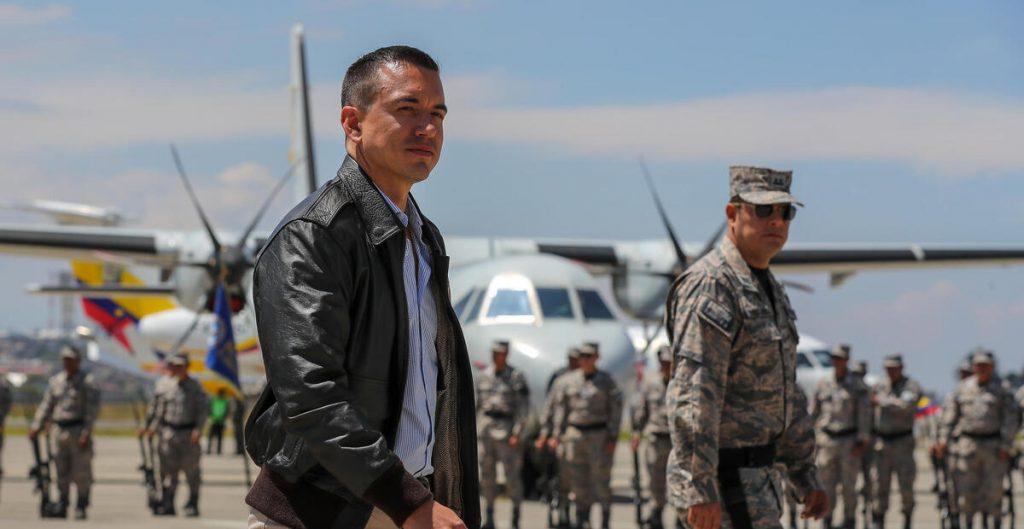 El presidente de Ecuador pierde la mayoría en el Congreso tras asalto a la embajada de México; opositores piden su renuncia