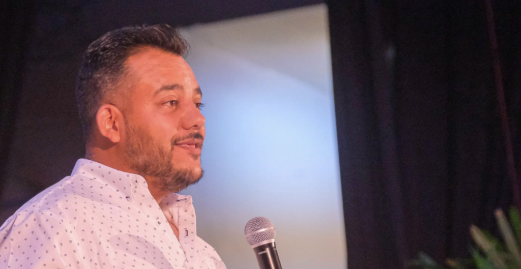 Atacan a pedradas la casa del candidato independiente a la alcaldía de San Miguel de Allende
