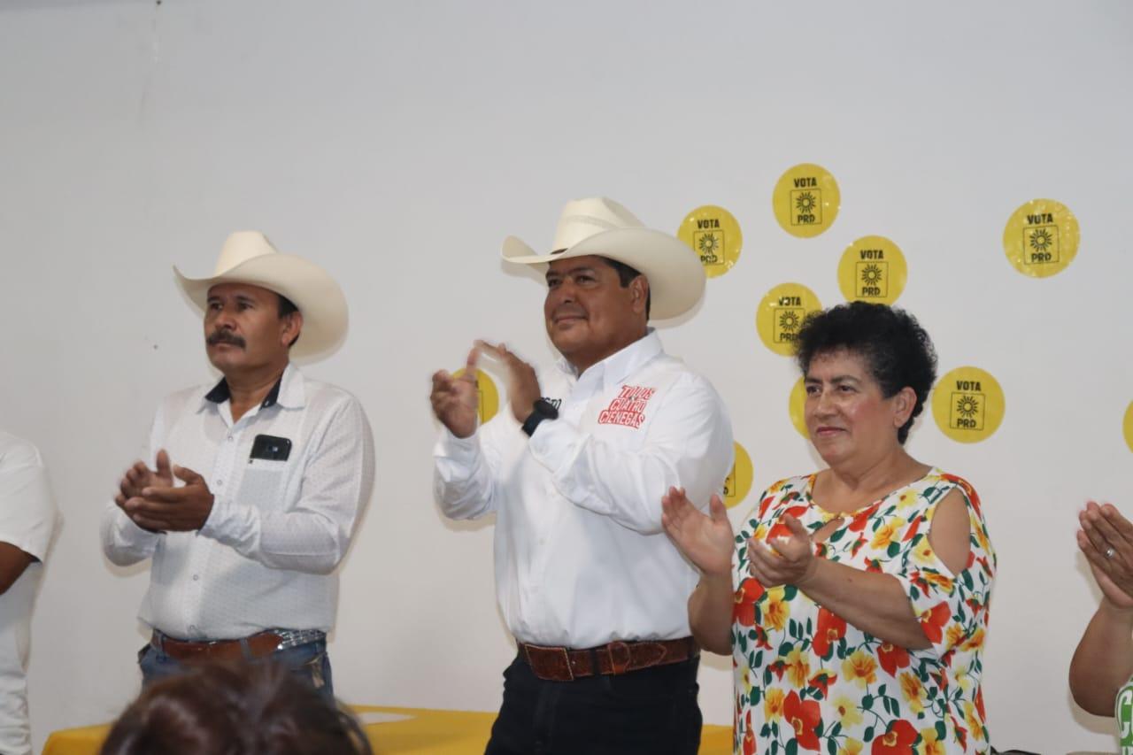 Apoyan a Beto mujeres del PRD