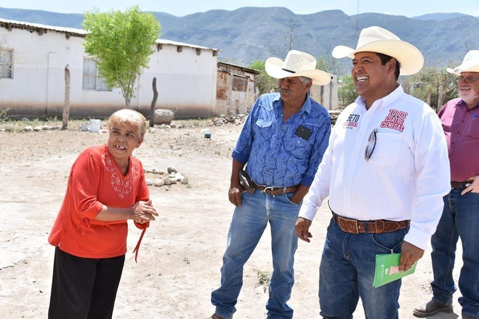 Comprometido Beto con el sector rural