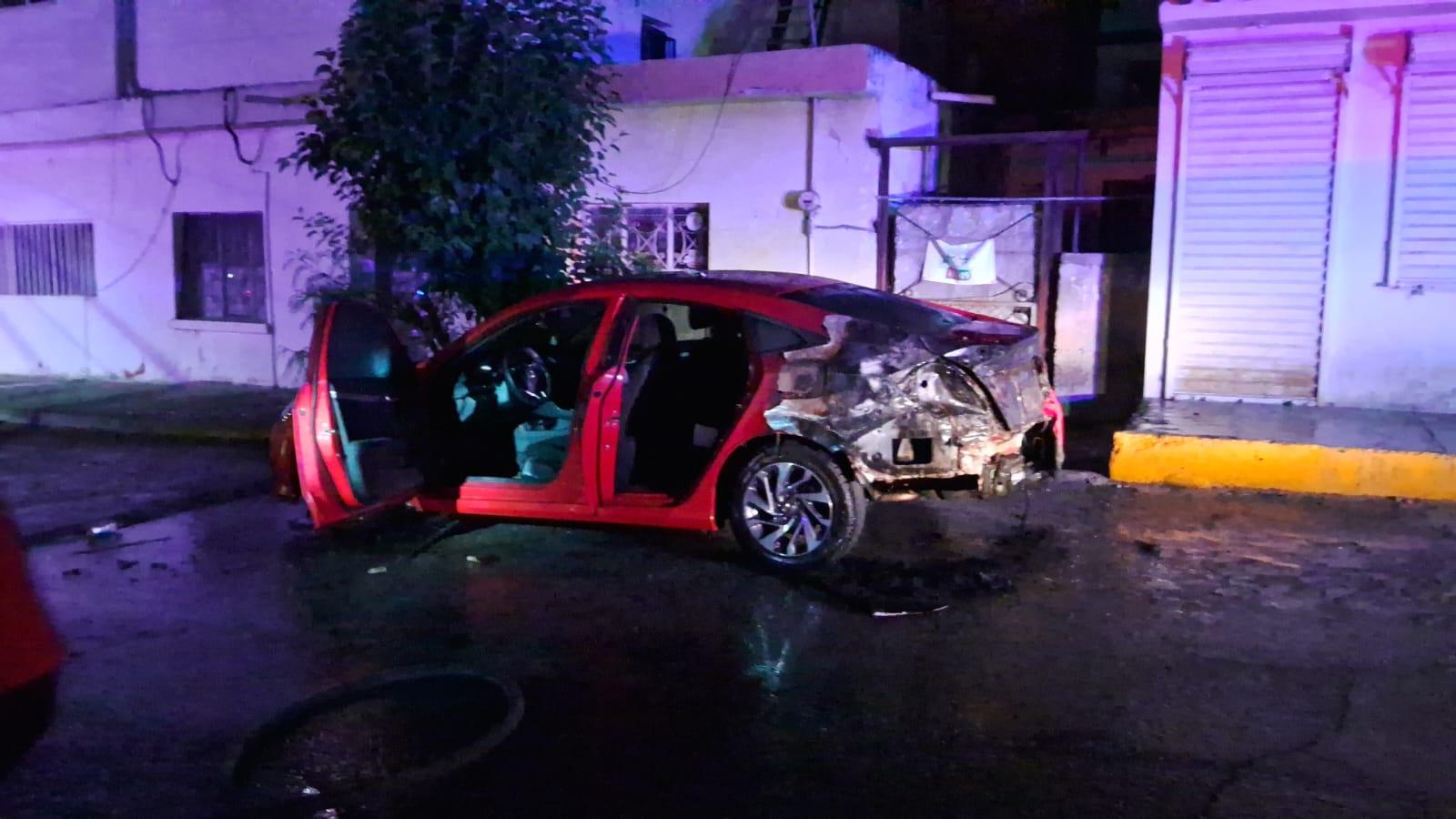Se incendia auto