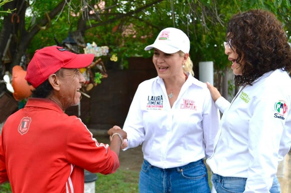 Pacta Laura Jiménez estación de bomberos