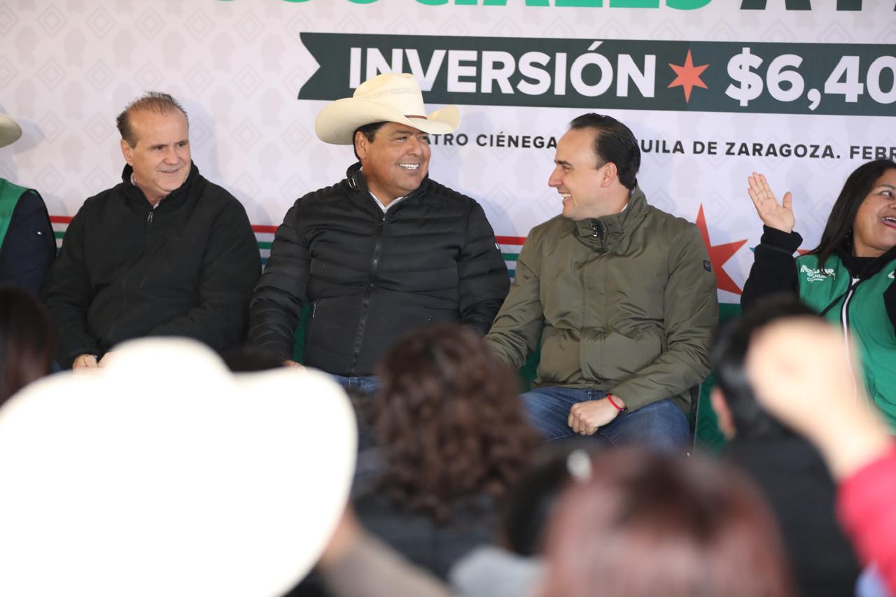 El 73% de los ciudadanos coahuilenses aprueba el desempeño del Gobernador Manolo Jiménez en los primeros cuatro meses de su Administración, revela una encuesta  en viviendas de Coahuila.