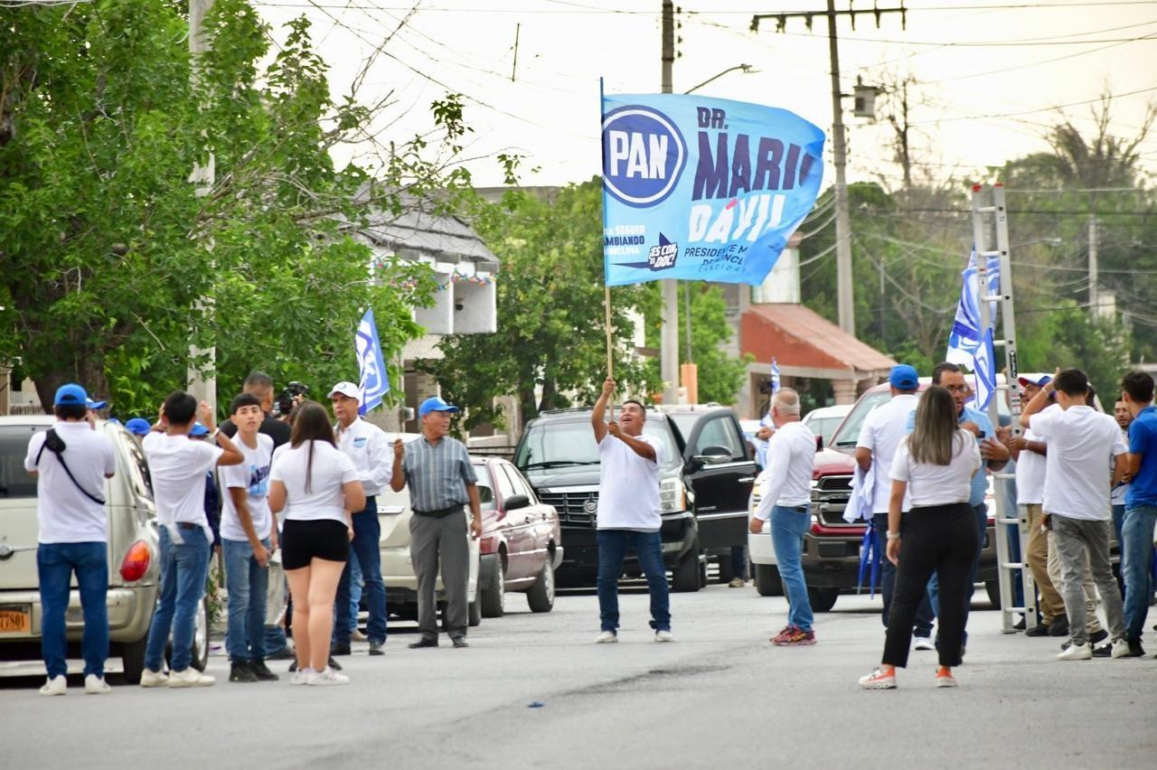 Apoyan ciudadanos reelección de Dávila