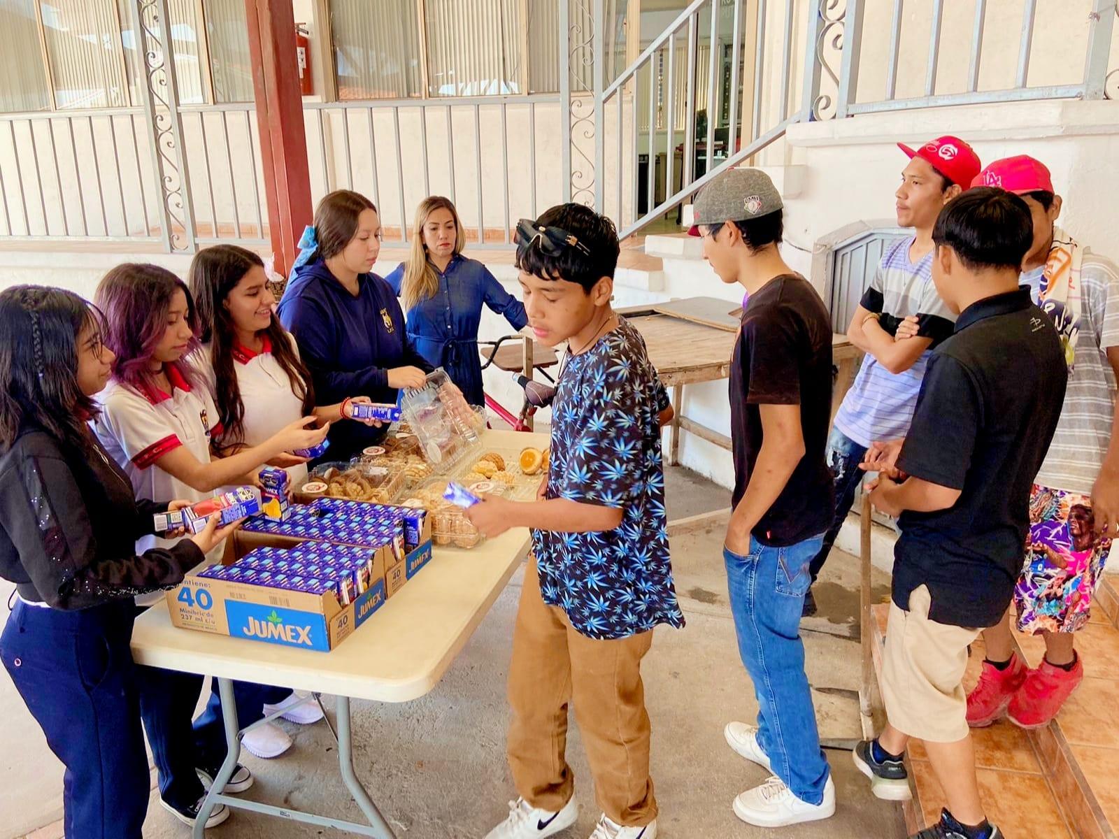 Celebran a niños de la Casa Meced