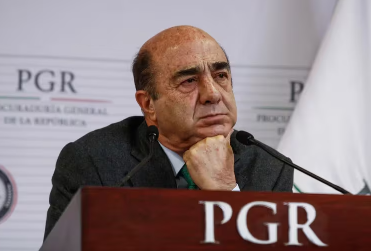 Murillo Karam deja el Reclusorio Sur para su prisión domiciliaria
