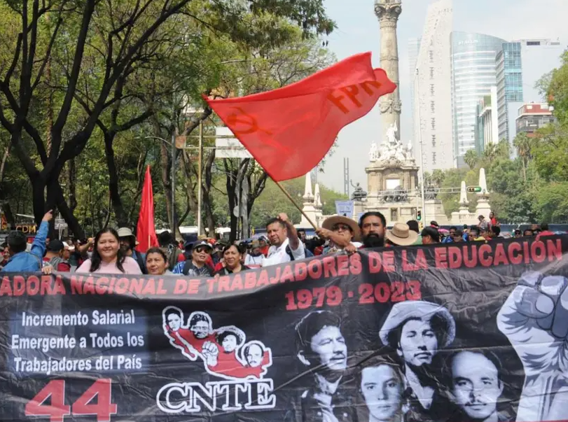 Ofrecimiento de incremento salarial no satisface a maestros de la CNTE