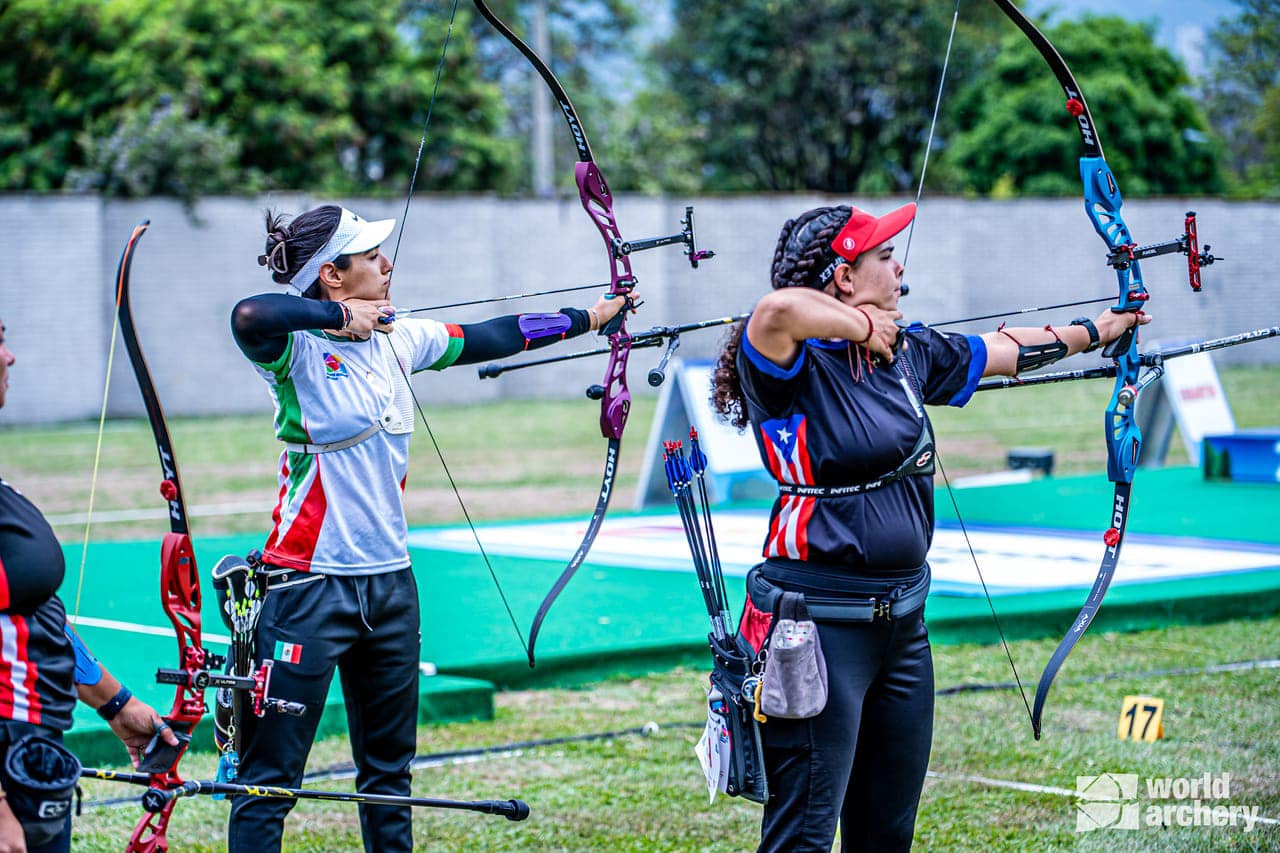 Ganan medalla de Plata, las arqueras Ángela y Ana Paula