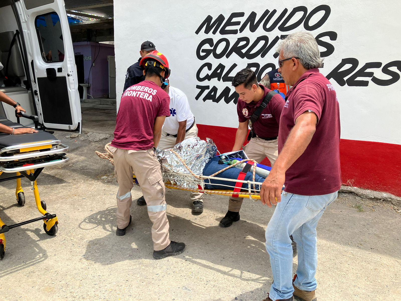 Sufre trabajador descarga eléctrica