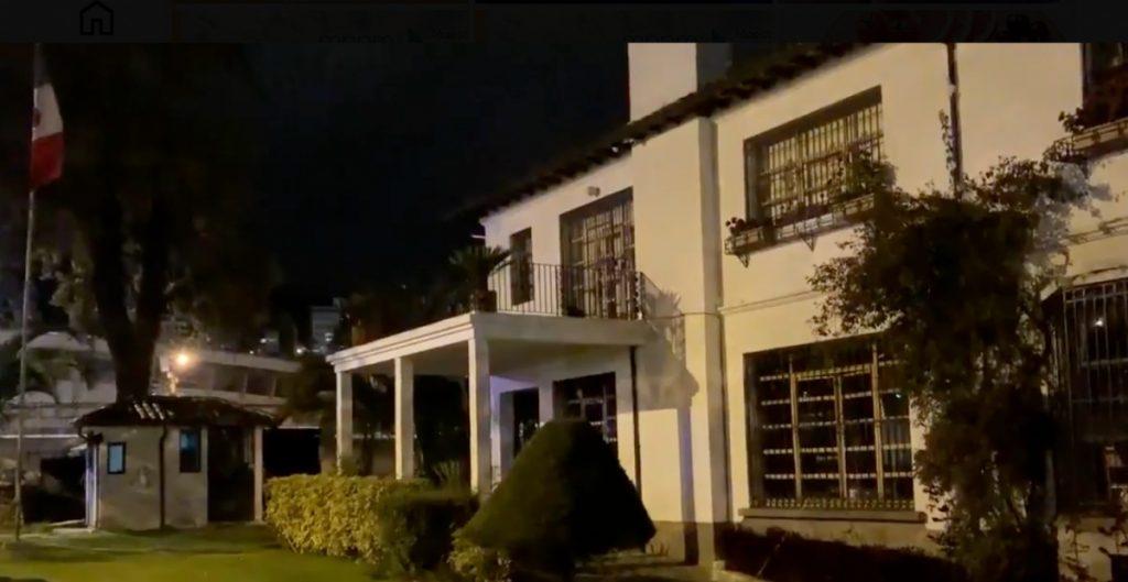 Policías de Ecuador irrumpen en embajada de México en Quito tras otorgamiento de asilo político al exvicepresidente Glas