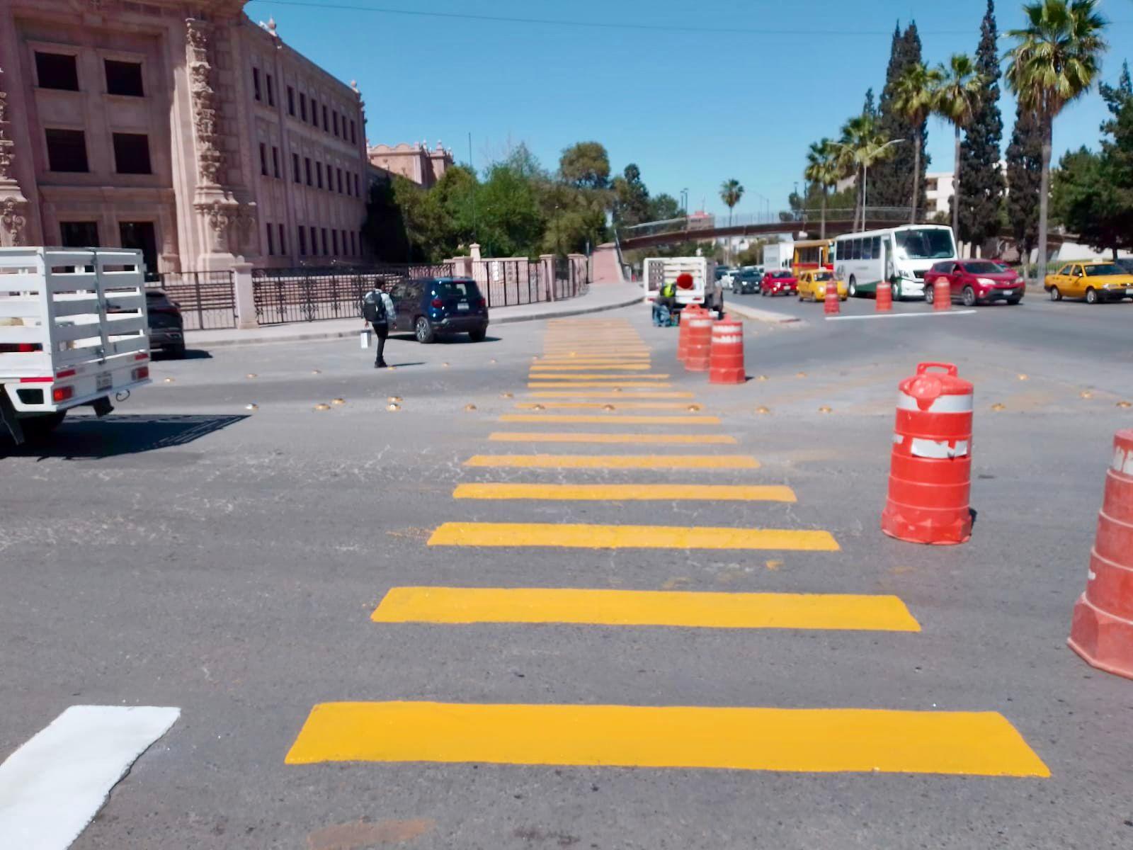Dan mantenimiento a pasos peatonales